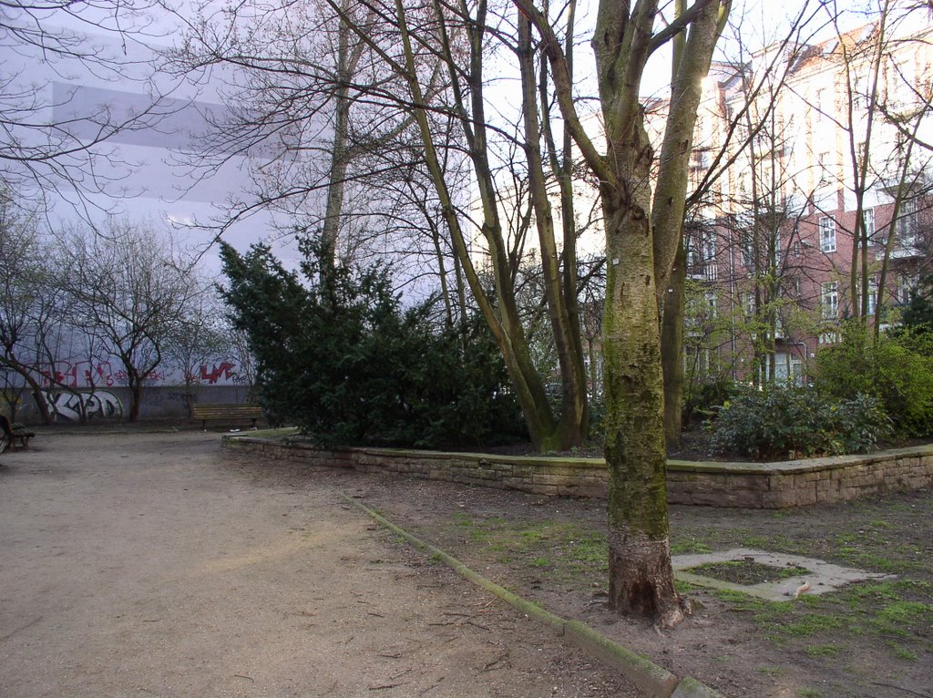 Kleiner Park in der Kochhannstraße Ecke Ebertystraße by mvw65