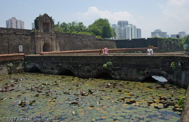 Cross this moat to reach the innermost (last stand defensive) compound by RandyHI