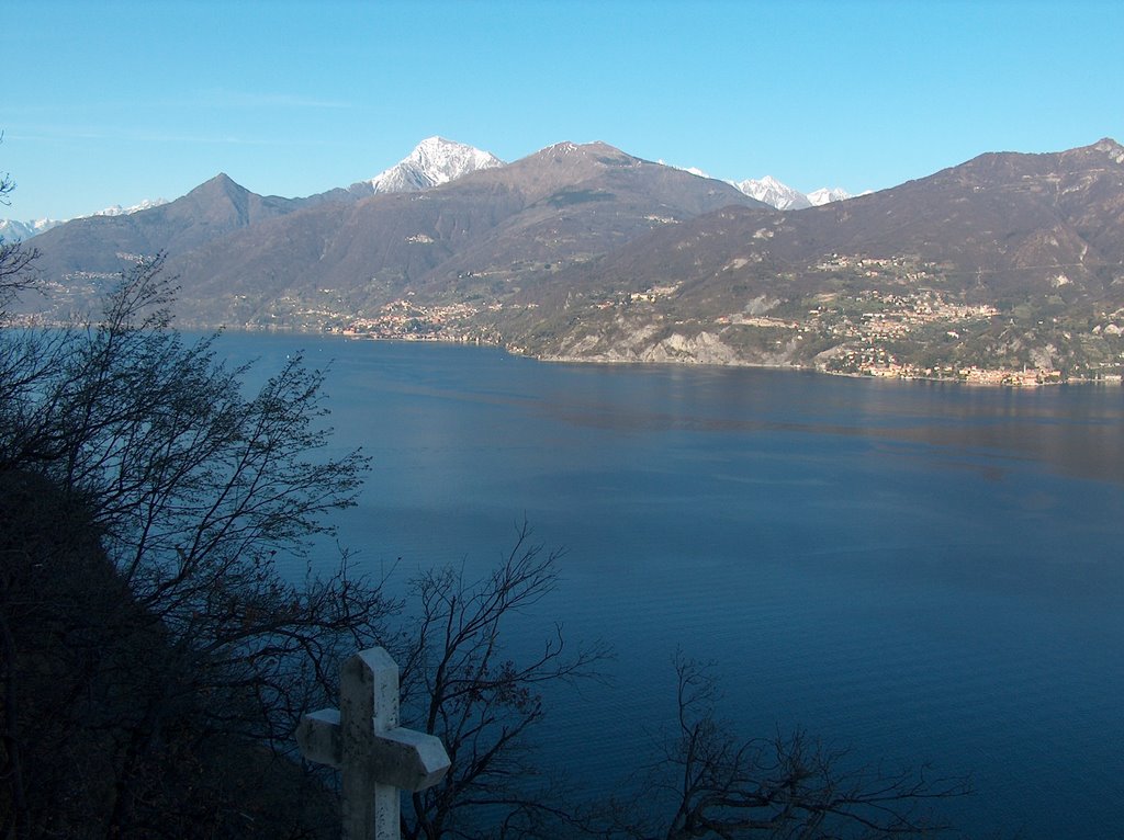 Legnone e Legnoncino e Monte Muggio visti da San Martino sopra Griante by Renato Gelforte