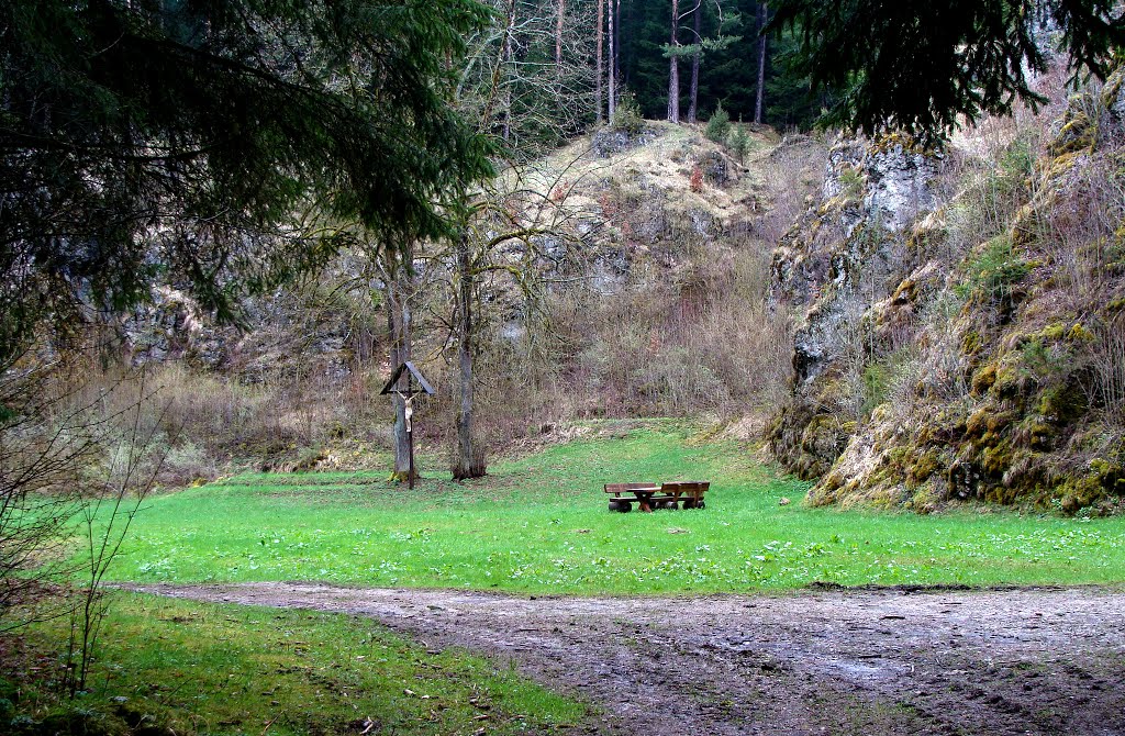 Der Andachtsplatz im Bärntal by Contessa