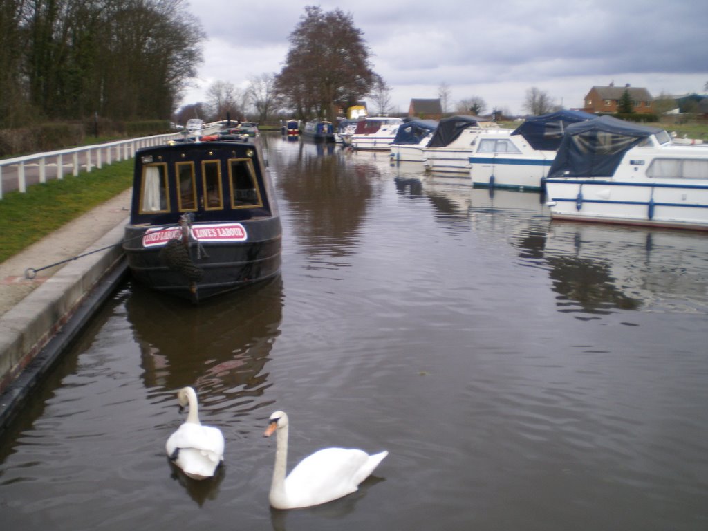 Fradley Junction by Leonardo Parada