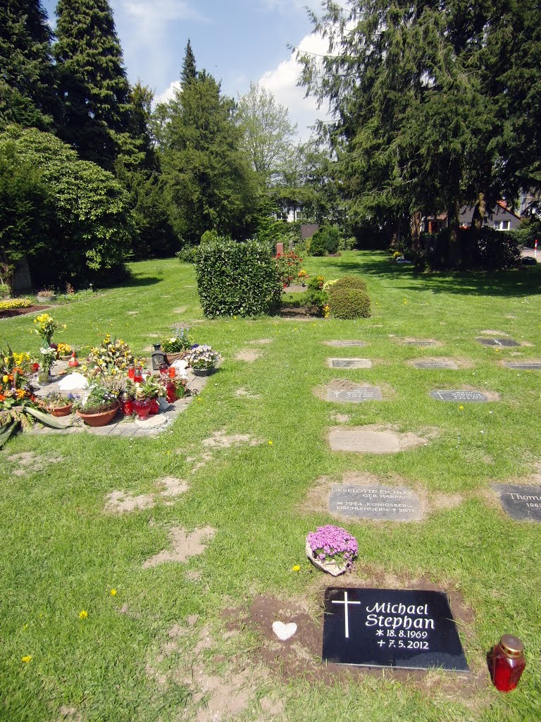 Bielefeld, Friedhof Schildesche, Schweigen @2013 by orgwin.