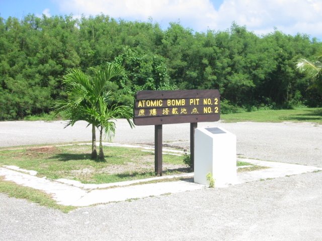 Atom bomb pit,Tinian,northern Marianas by montarapete