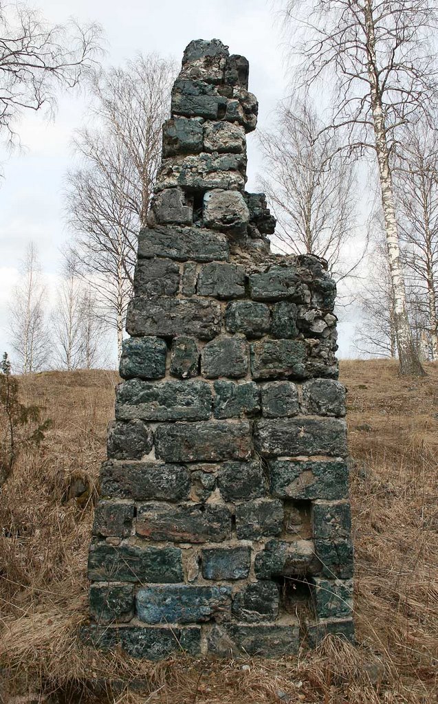 Slag stone piller by Lars-Erik Franson