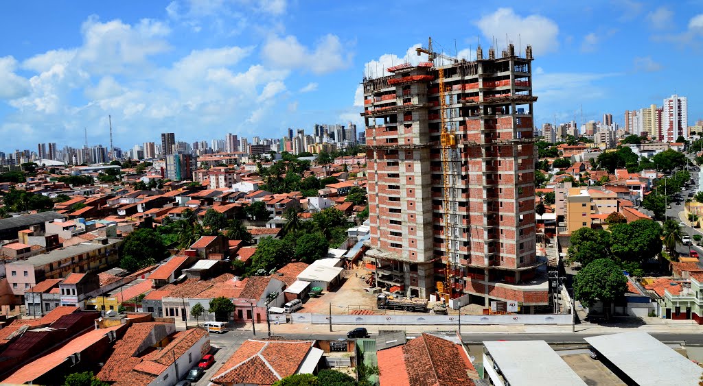 FORTALEZA: VERTICALIZAÇÃO COM SEUS ARRANHA-CÉUS INVADINDO A CIDADE. BAIRRO DA PIDADE. FORTALEZA: SAKYSCRAPER ALMOST IN EVERYWHERE 05/05/2013 by ARAGÃO