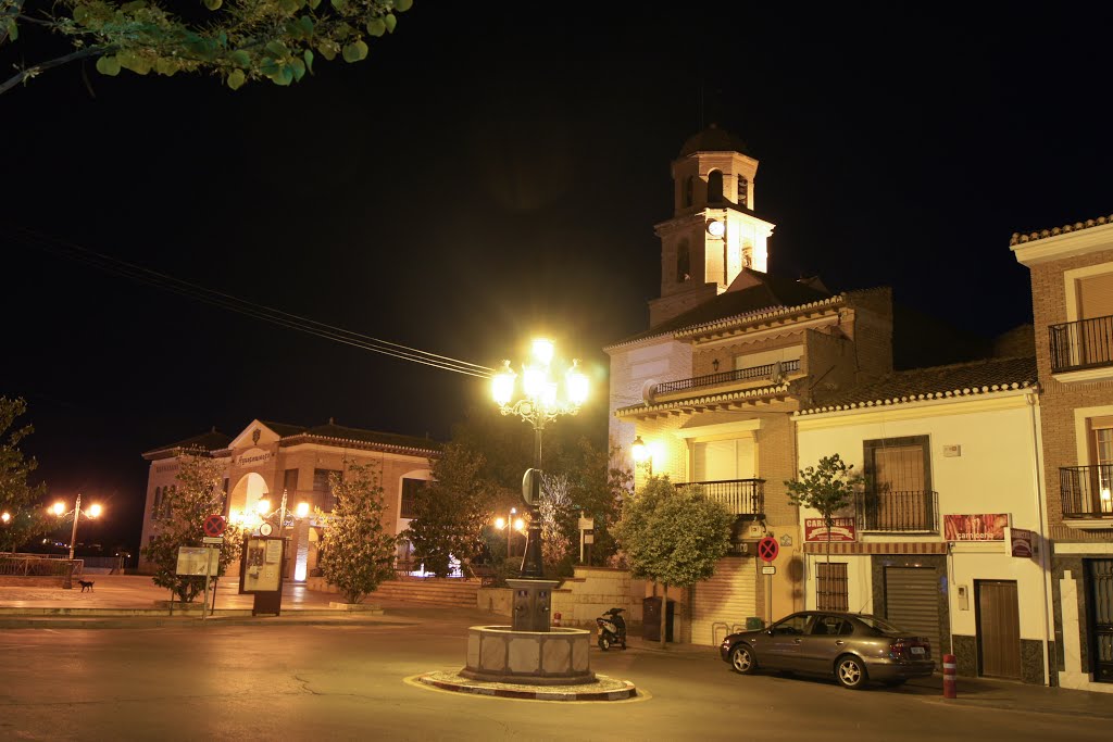 Alhendin de noche, centro by Vasyl_Dovhun