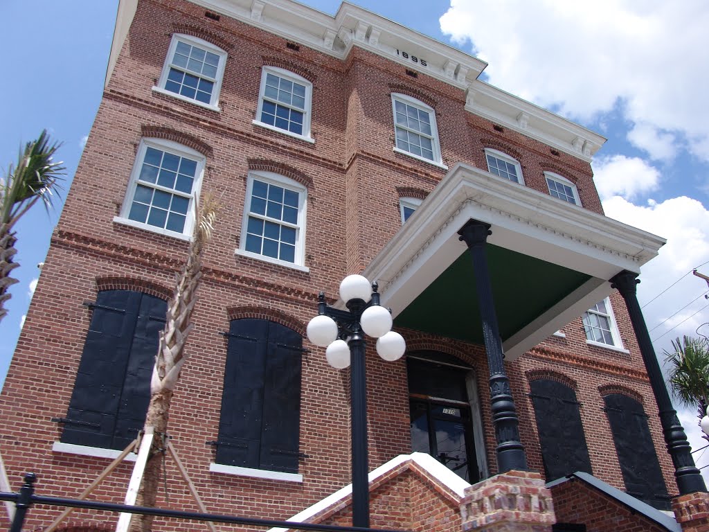 Salvador Rodriguez cigar factory, now Arturo Fuente, built in 1903, Ybor City (4-27-2013) by Ken Badgley