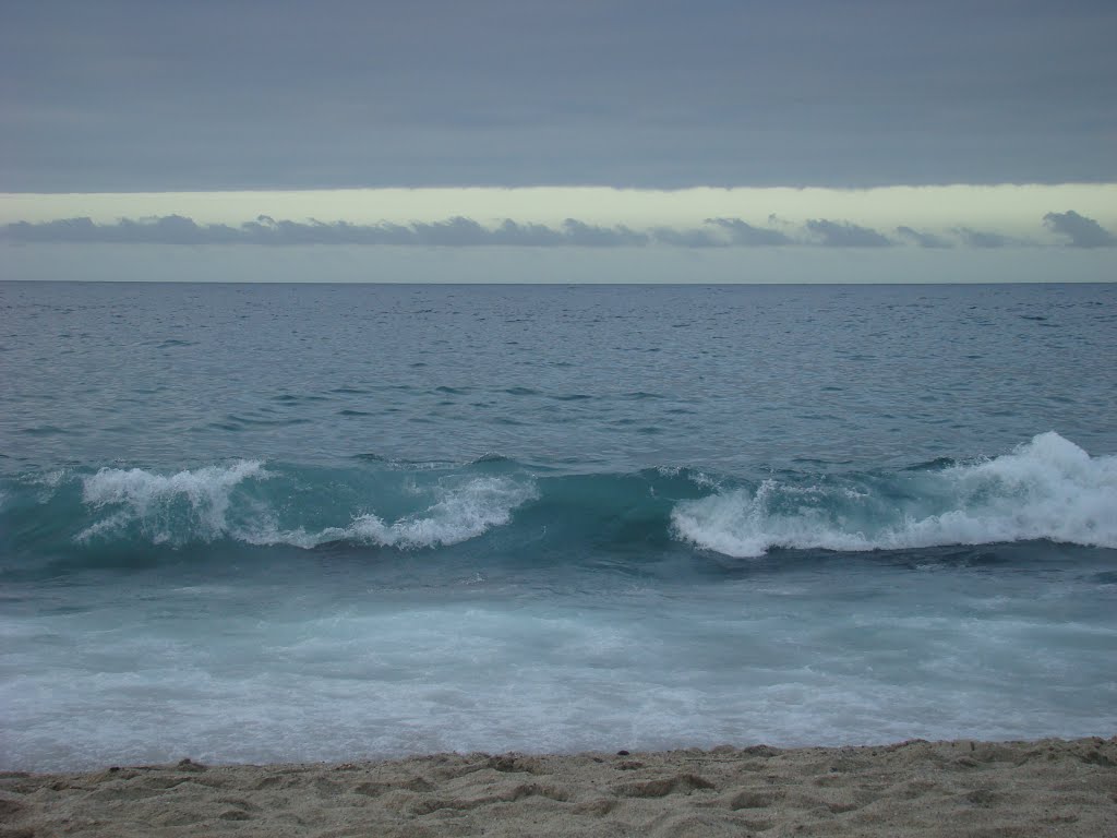 .. Praia de Camuri - Estado de Vargas - Venezuela .. by André Saliya - Ritáp…