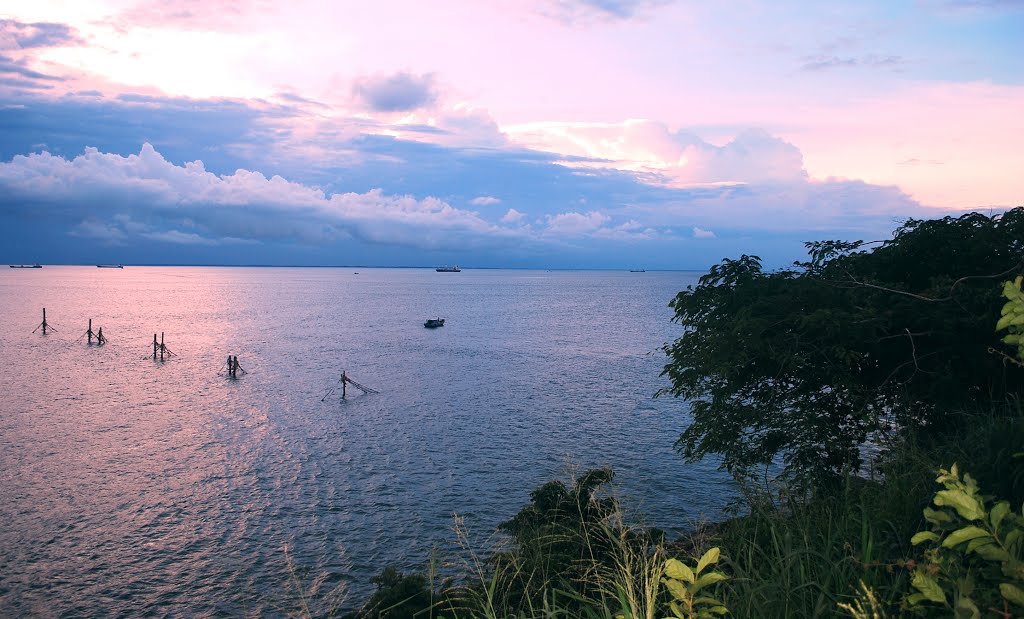 Vũng Tàu, Ba Ria - Vung Tau, Vietnam by ?ình Hách Nguyễn