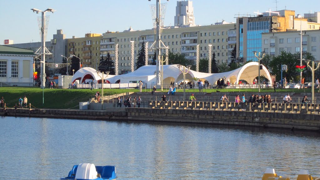 Vieladarožka, Minsk, Belarus by Anjey Minski