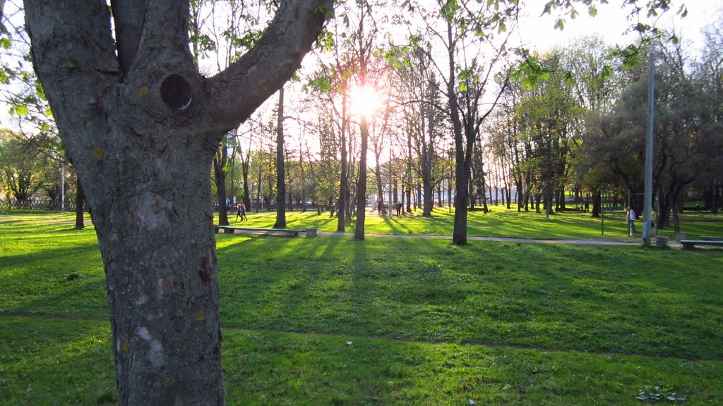 Minsk, Belarus by Anjey Minski