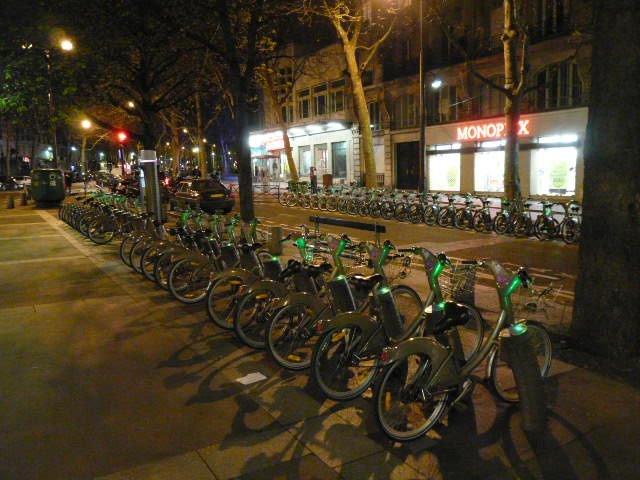 Www.POIenFrance.com sur GpsPasSion - Velib Dugommier by gpspassion