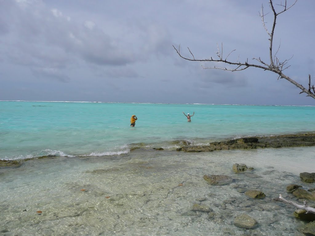 Alifu Dhaalu Atoll, Maldives by Р??лан Соловьев