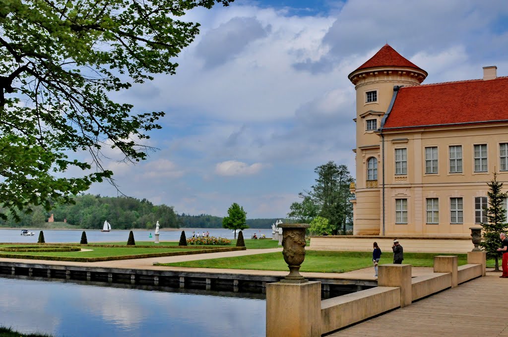 Schloss Rheinsberg by CHARMING PICTURES - …