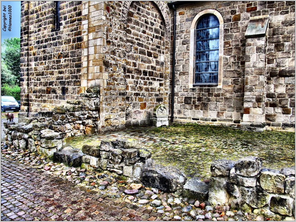 H©)•05•2013 / Matthäuskirche in Wulfen / Seitenansicht by Hannes Th.