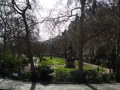 Victoria Embankment - Northumberland Avenue by pema_aum