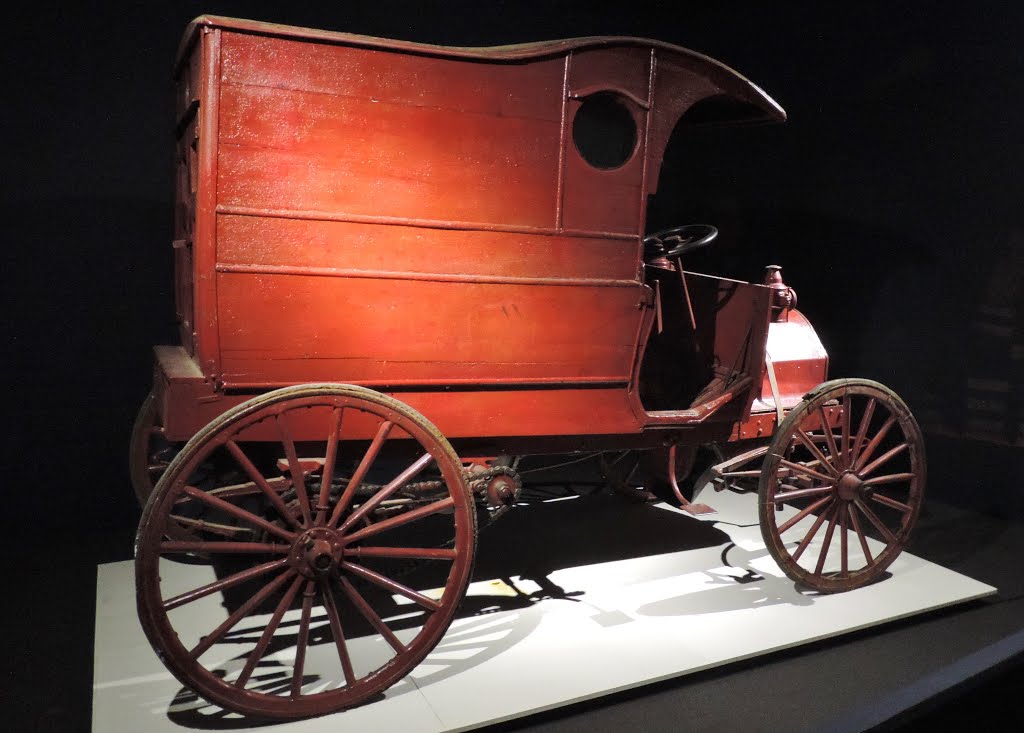 This Chase HighWheeler Delivary Van from 1908 is one of the pearls in the private collection of the family Louwman in The Netherlands. To be seen in their own museum in the Hague. by Hans33