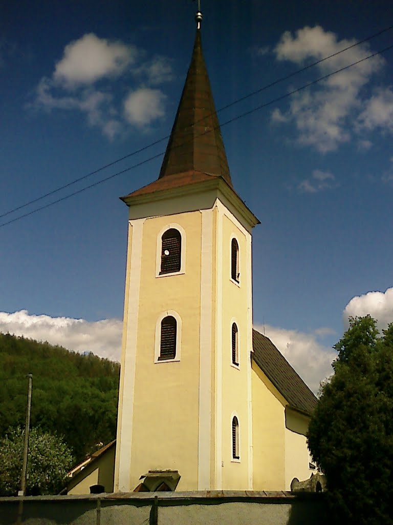 Kostol v Budči / Church Budča by Denis Ondriškovič