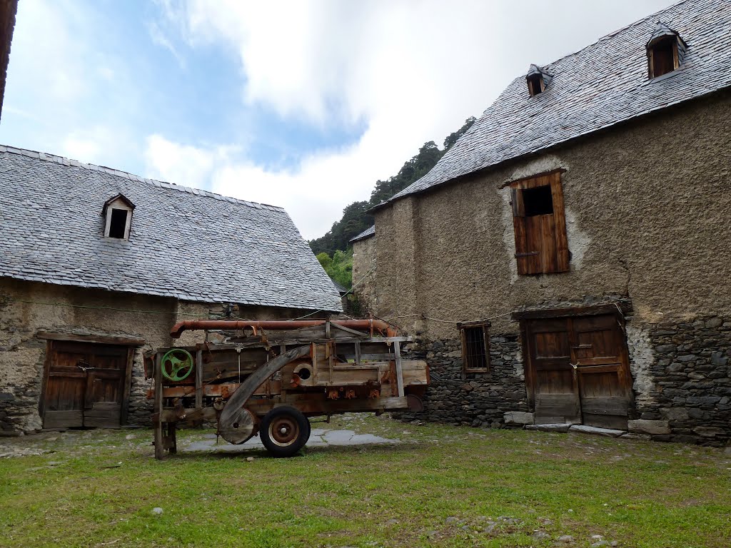 Eixida de l'Ecomuseu Ço ("casa") de Joanchiquet, Vilamòs. by Pedraferit