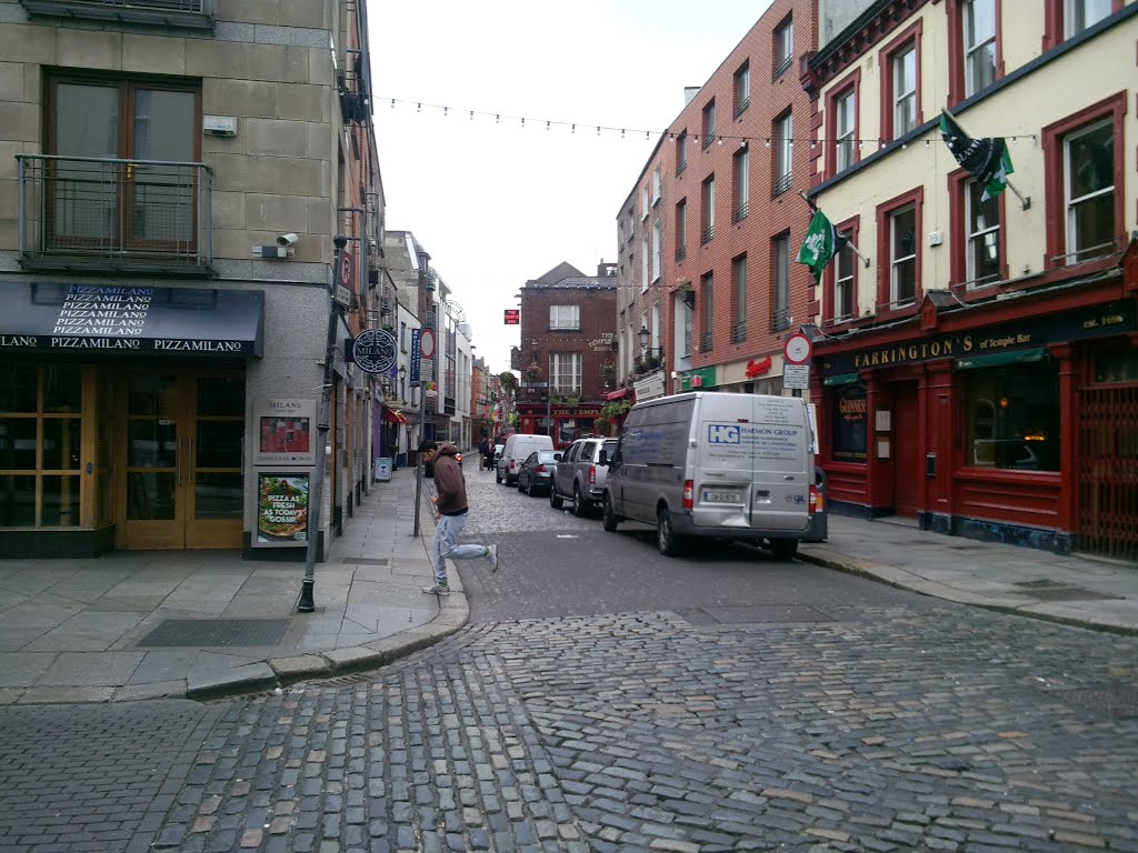 Dublin, Ireland by robryant