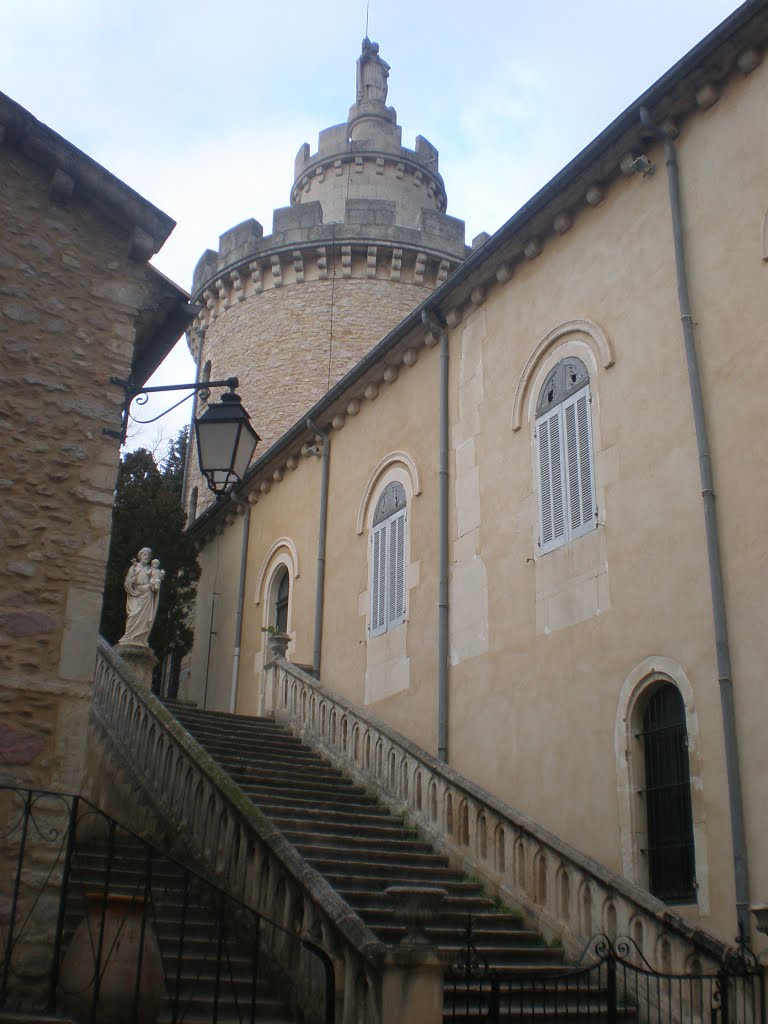 Abbaye St Michel de Frigolet by Charbela