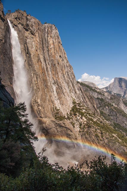 Yosemite Falls Trail - 201305 by xnq