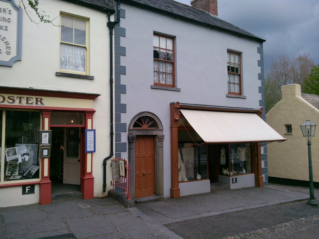 Bunratty West, Co. Clare, Ireland by robryant