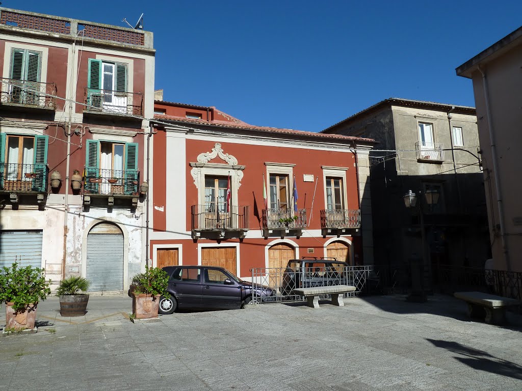 Novara di Sicilia - Piazza S. Furnari by gibellina47