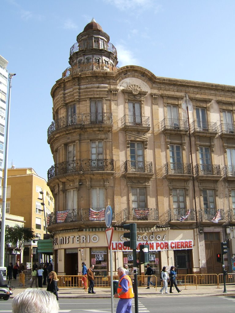 Edificio de la Mariposa by Argentano001