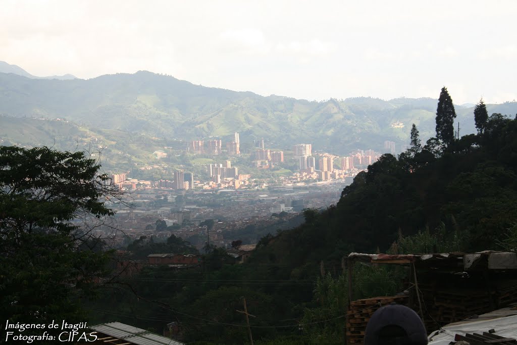 Desde el corregimiento El Manzanillo by Edwin Bermúdez Barbarán