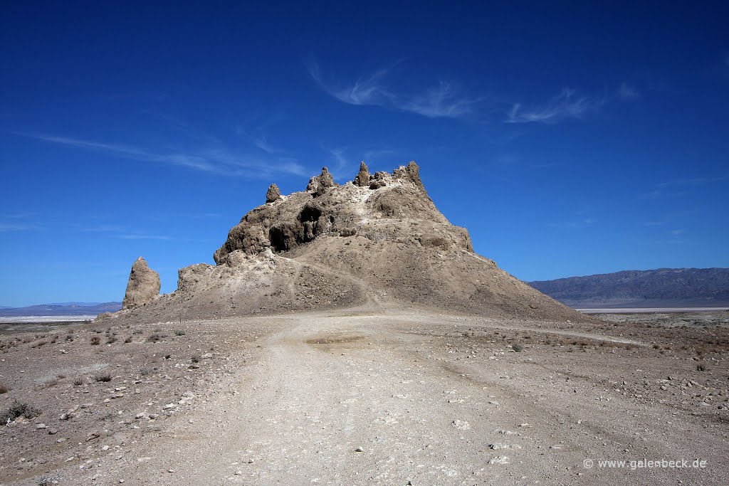 Trona Pinnacles by www.galenbeck.de