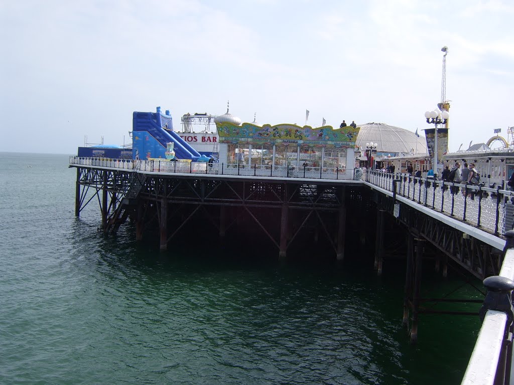 Brighton Pier by dimitris kountis