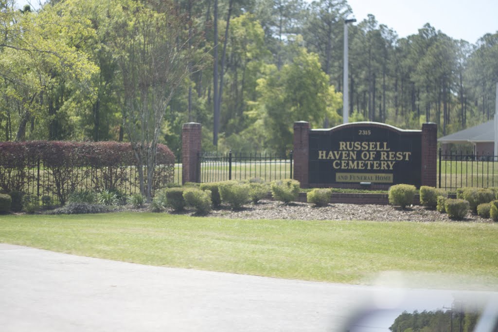 Russell Haven Cemetery by PhotoGeneric