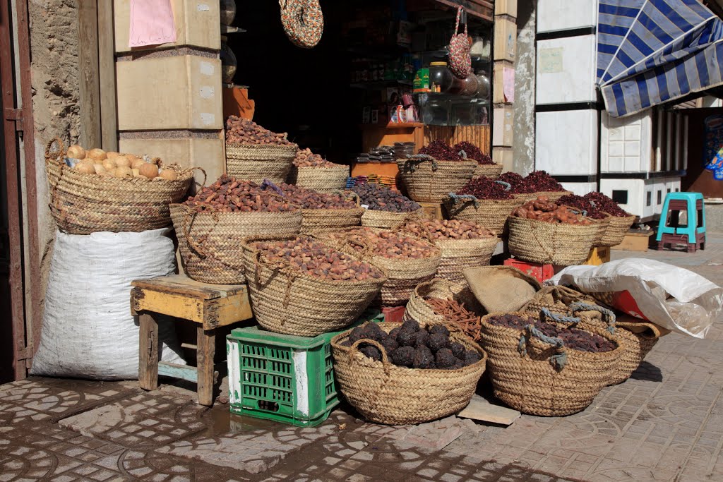 Luxor Souk by CheeKama