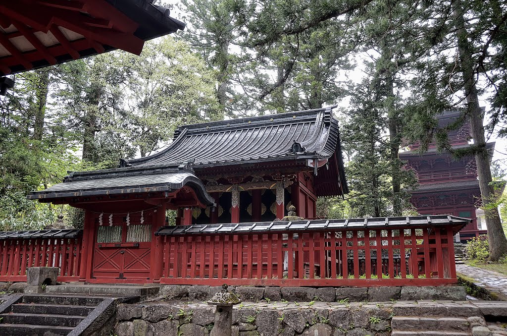 Toshogu Shrine, Nikko (by Bartosz) by BernardJ47