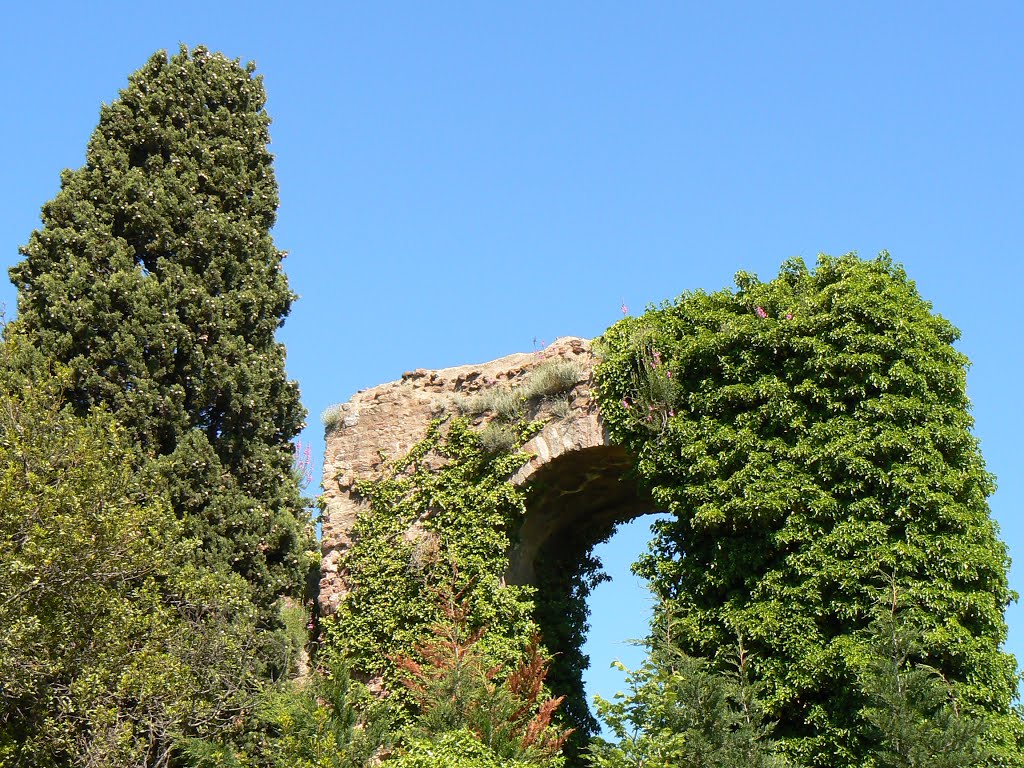 Fréjus aqueduc Romain by Var Decouverte