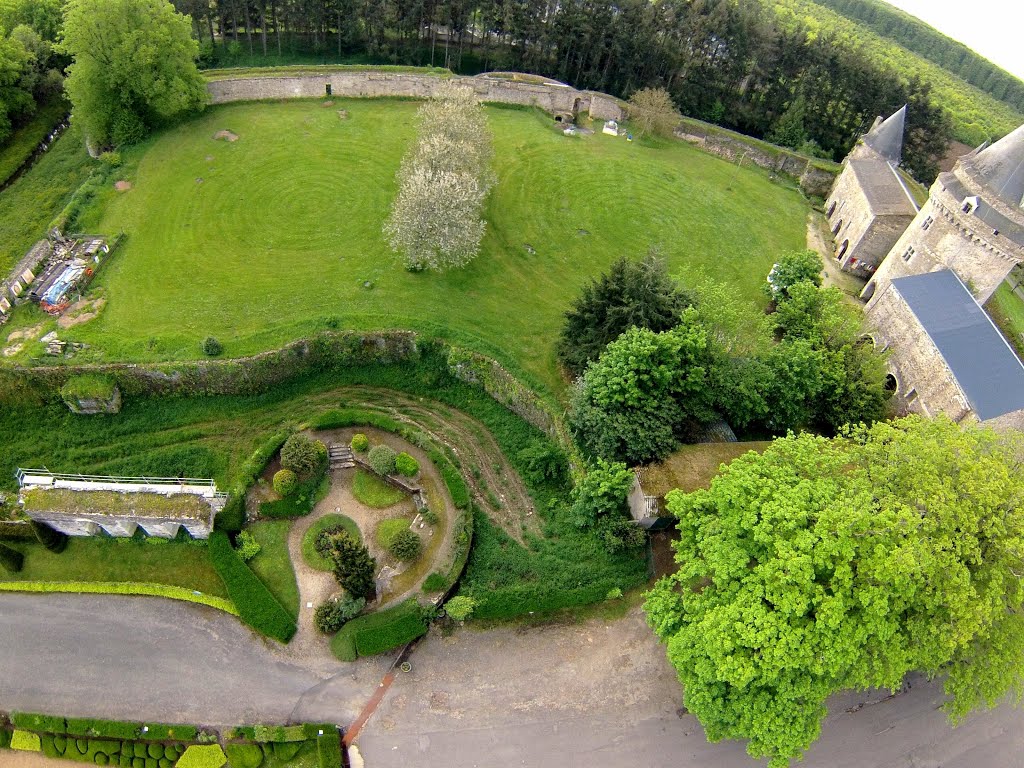 Les jardins du chateau de La Groulais by Nicolas Gerard