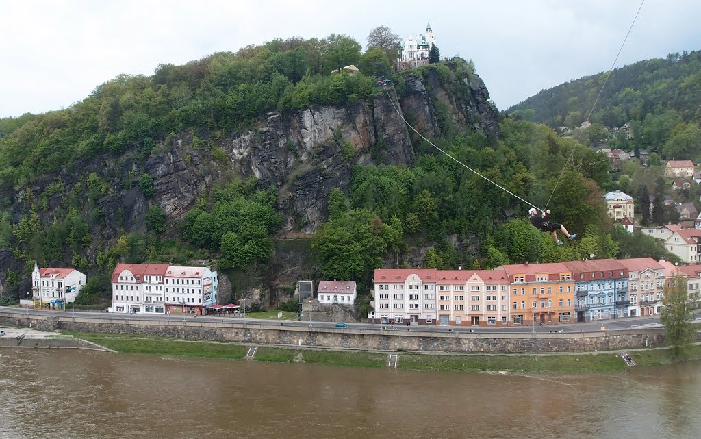 DĚČÍN POHLED ZE ZÁMKU by NAVI ABDAVSEN