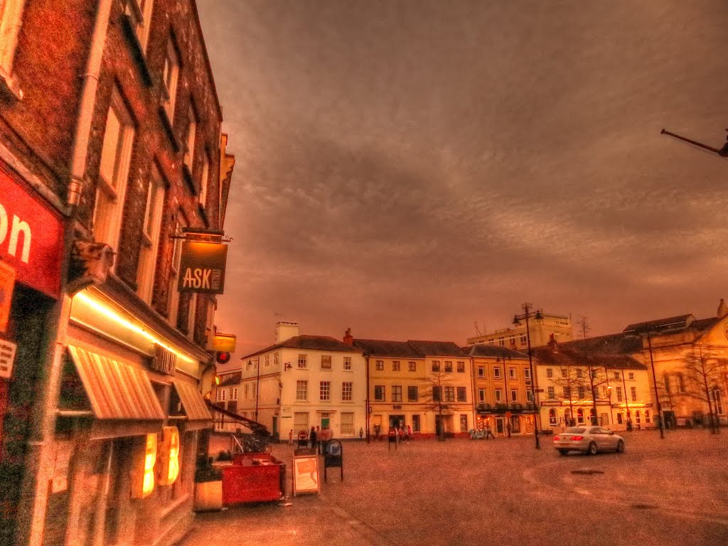 Newbury Market Place by paulwalteruk