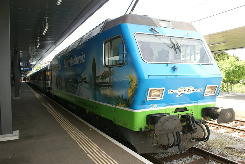 Süd-Ost-Bahn Voralpenexpress by hjk-Swiss