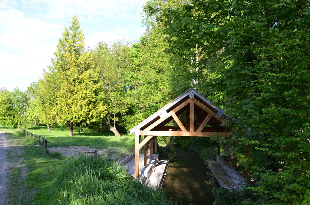 Lavoir restauré by Sandrine RABY