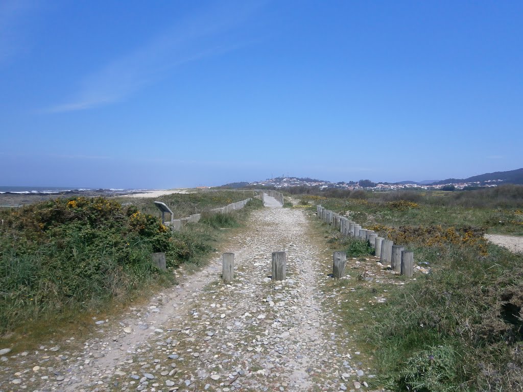 Camino portugués, empieza senda peatonal by Embarcadeiro