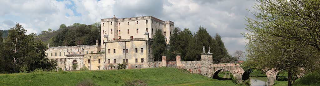 Villa del Cataio by Gianfranco Zorzin