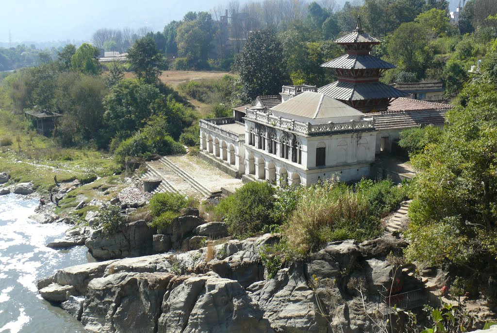 Monasterio sobre el Bagmati. Chobhar. Kirtipur. Nepal by marisa suárez garcía