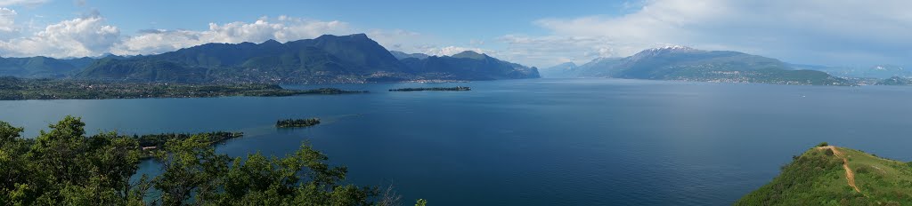 Isola di San Biagio e Isola del Garda by Diego Ricci