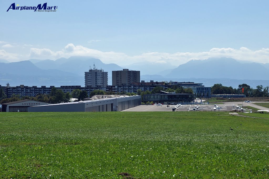 Aéroport de Lausanne - La Blécherette / Lausanne-La Blecherette Airport - Switzerland (QLS / LSGL) [Sep 2012] by AirplaneMart