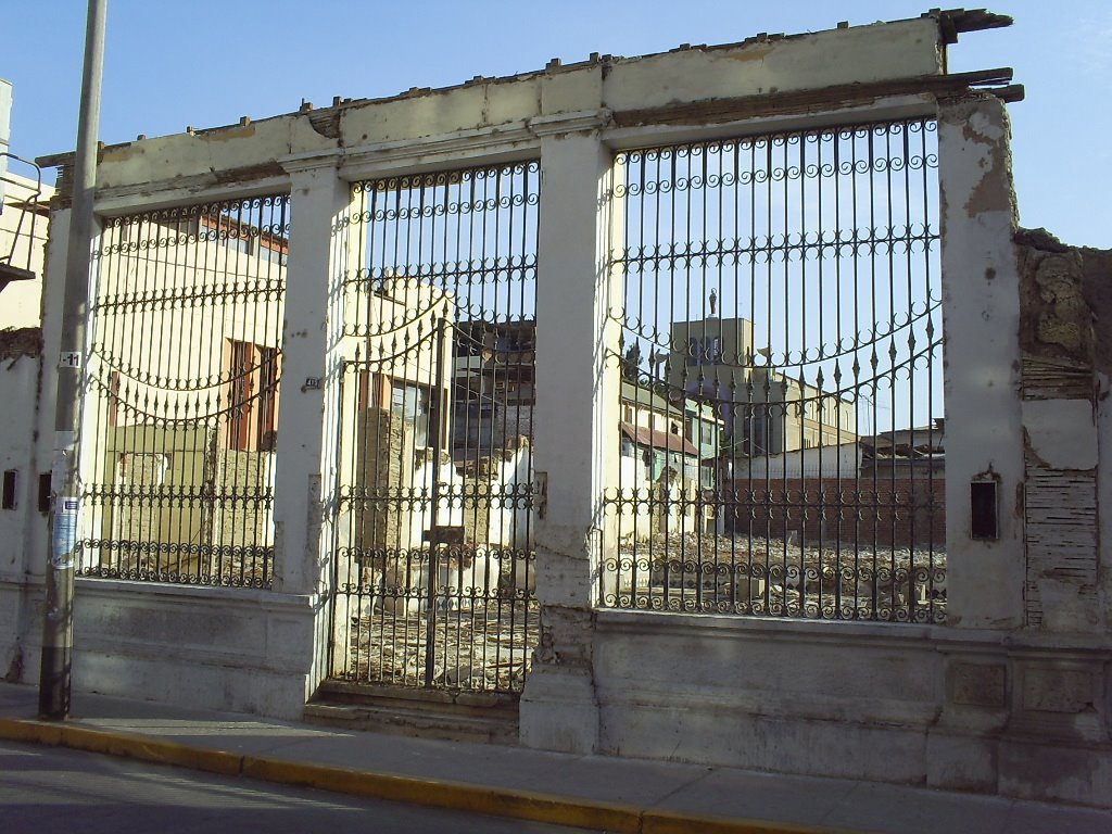 Ruinas de una antigua Casona by josue_aa