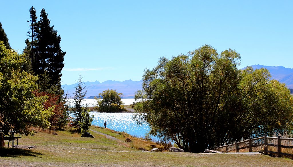 Lake Tekapo,New Zealand South by Percy Tai  漆園童