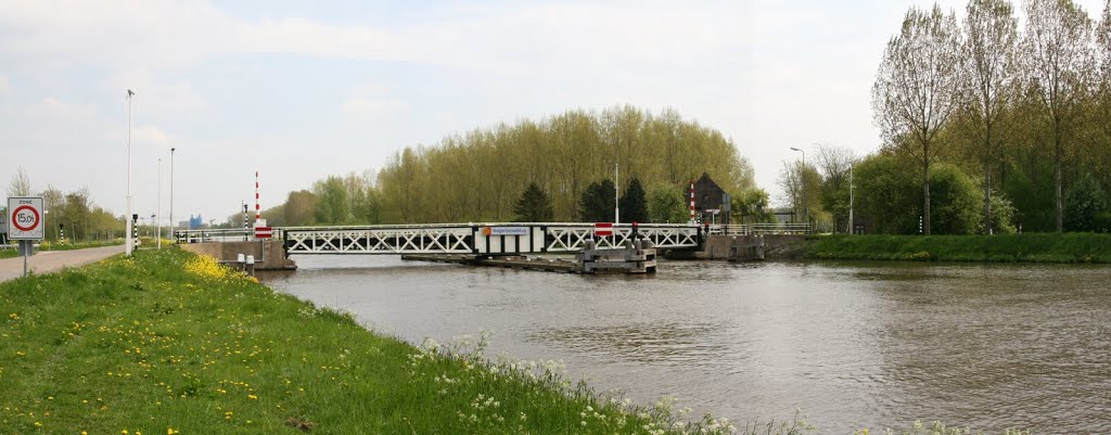 Vianen - Bloemendaalseweg : Bolgerijensebrug by Scholte