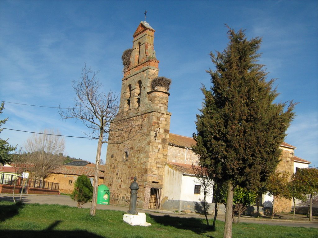 Iglesia by Santos Fernández